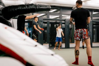 KICK BOX-THUNDER TOP TEAM