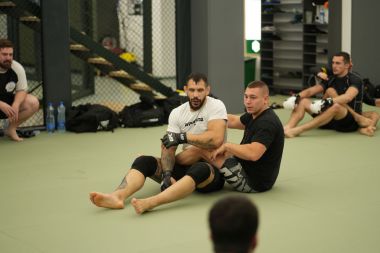 MMA -THUNDER TOP TEAM