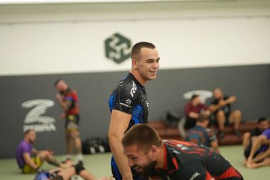 MMA -THUNDER TOP TEAM